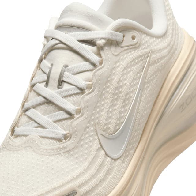 Nike Vomero Plus – Summit White Chalk Phantom Pure Platinum — 7