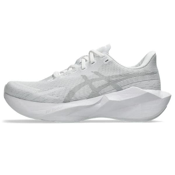 ASICS Novablast 6 – White White — 5