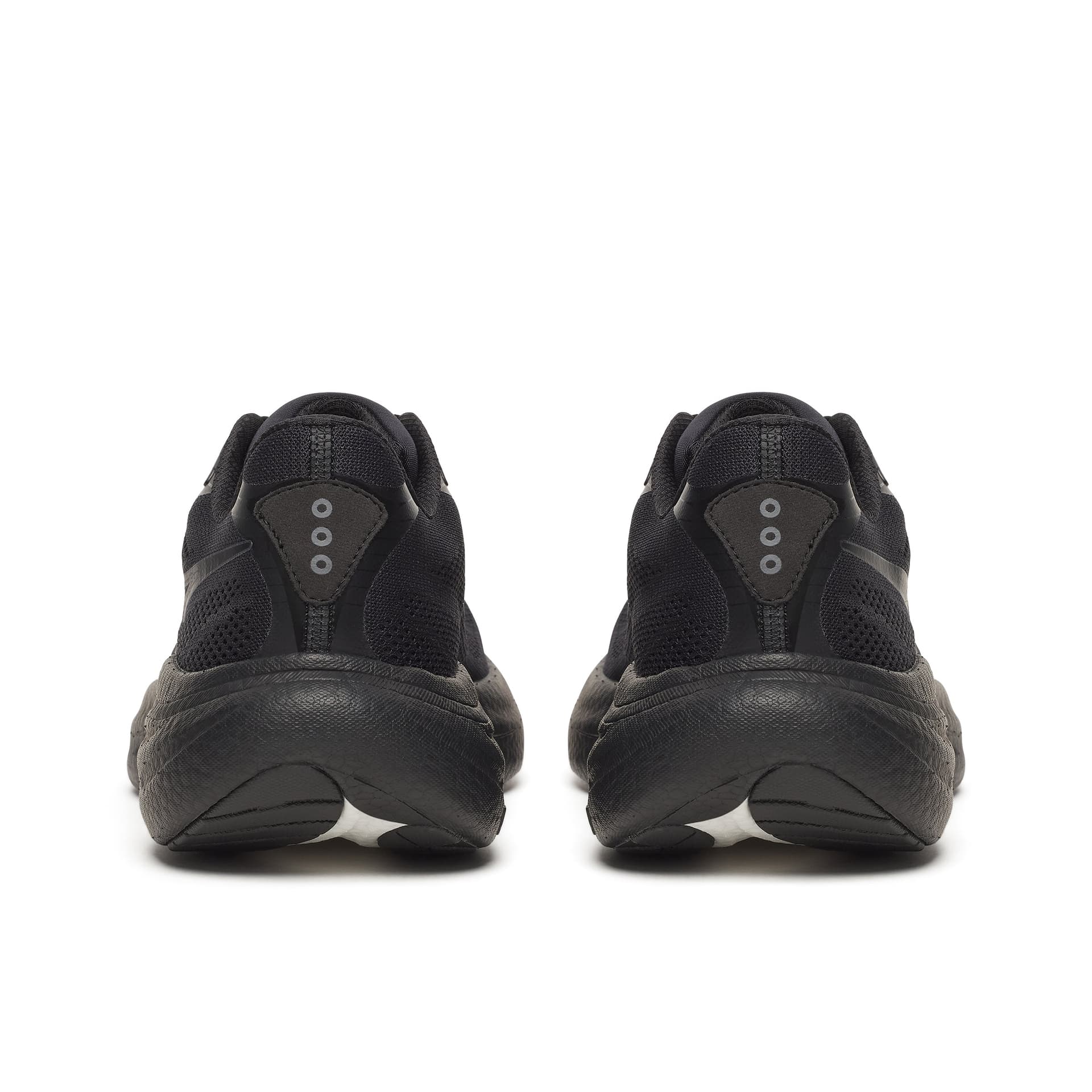 Saucony Ride 19 – Triple Black — 4