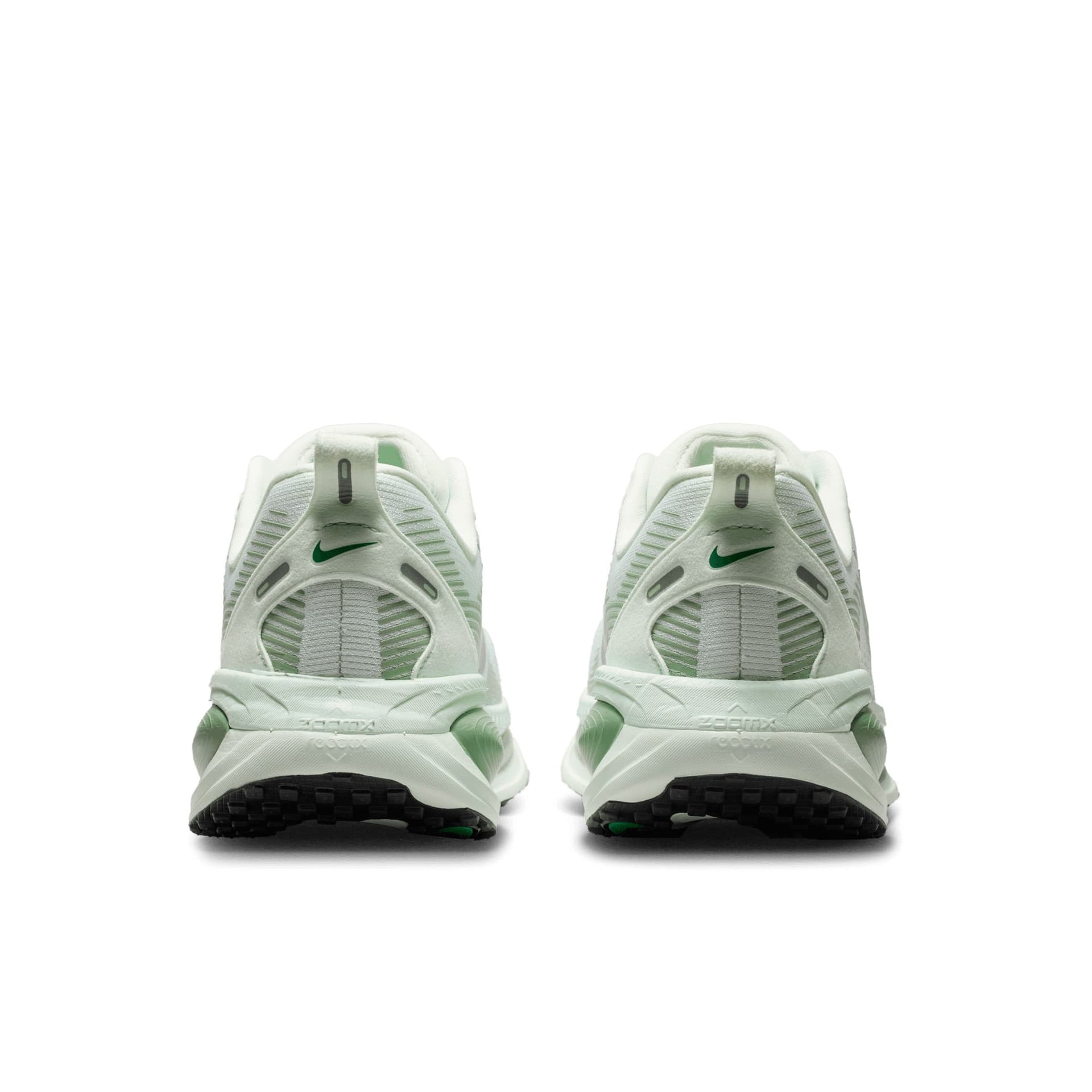Nike Vomero 18 – Barely Green Metallic Silver Steam — 7