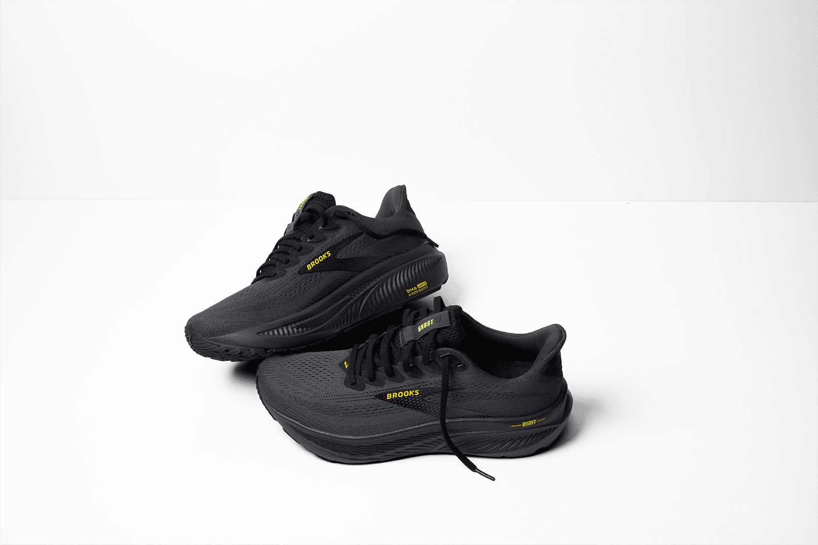 Brooks Ghost 17 – Ebony Black Yellow — 8
