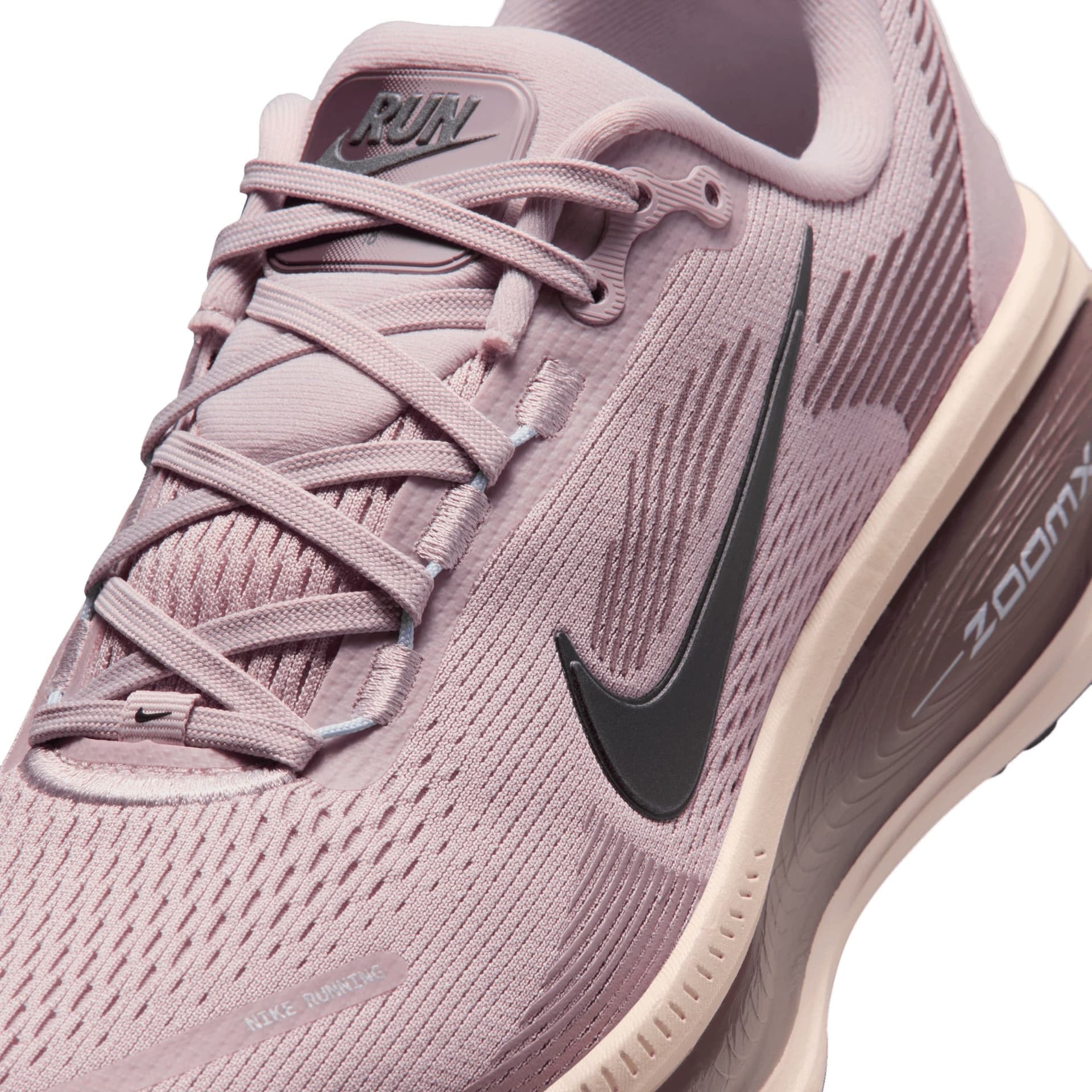Nike Vomero 18 – Particle Rose Off Noir Silt Red Tattoo — 4