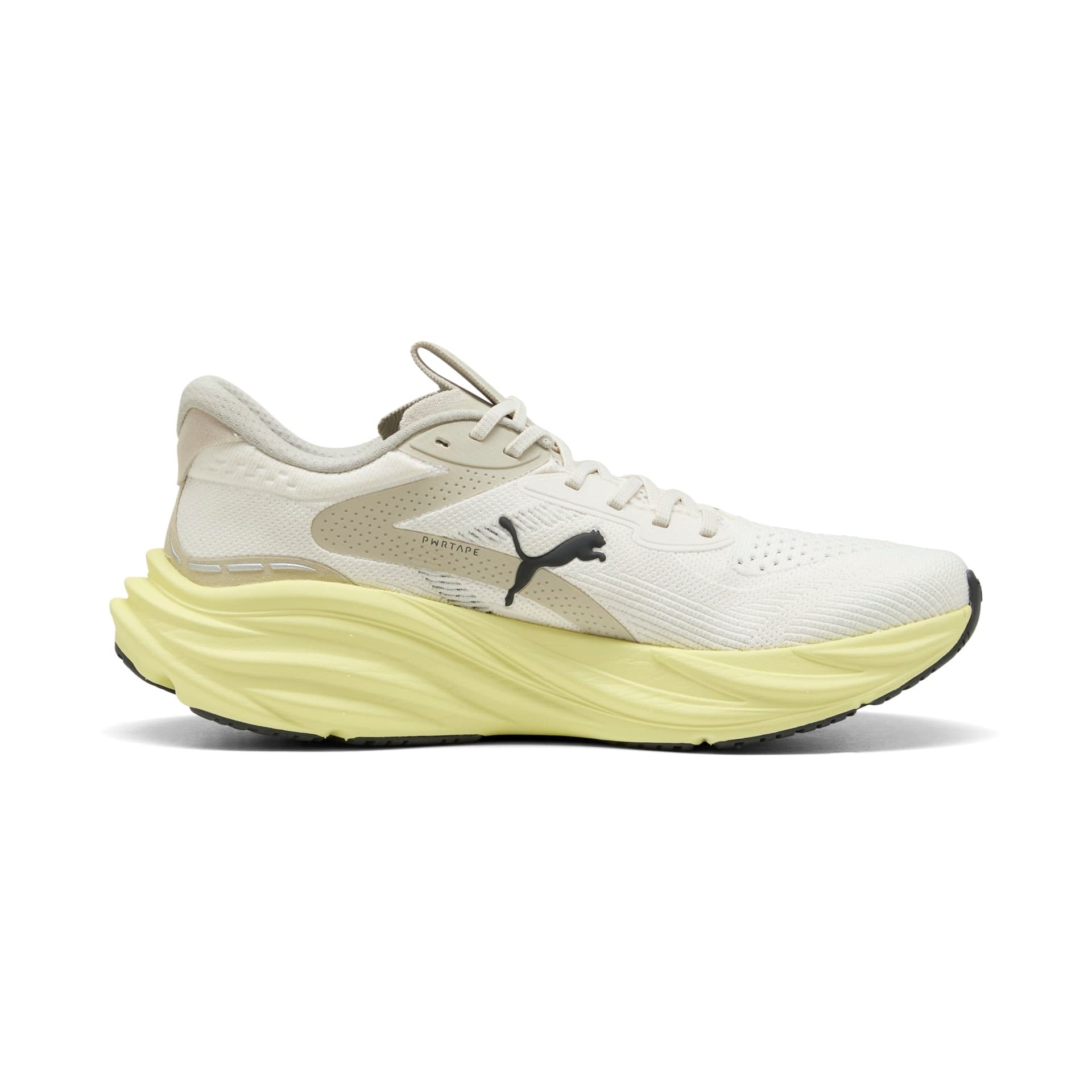 PUMA Magnify Nitro 3 – Alpine Snow Desert Dust