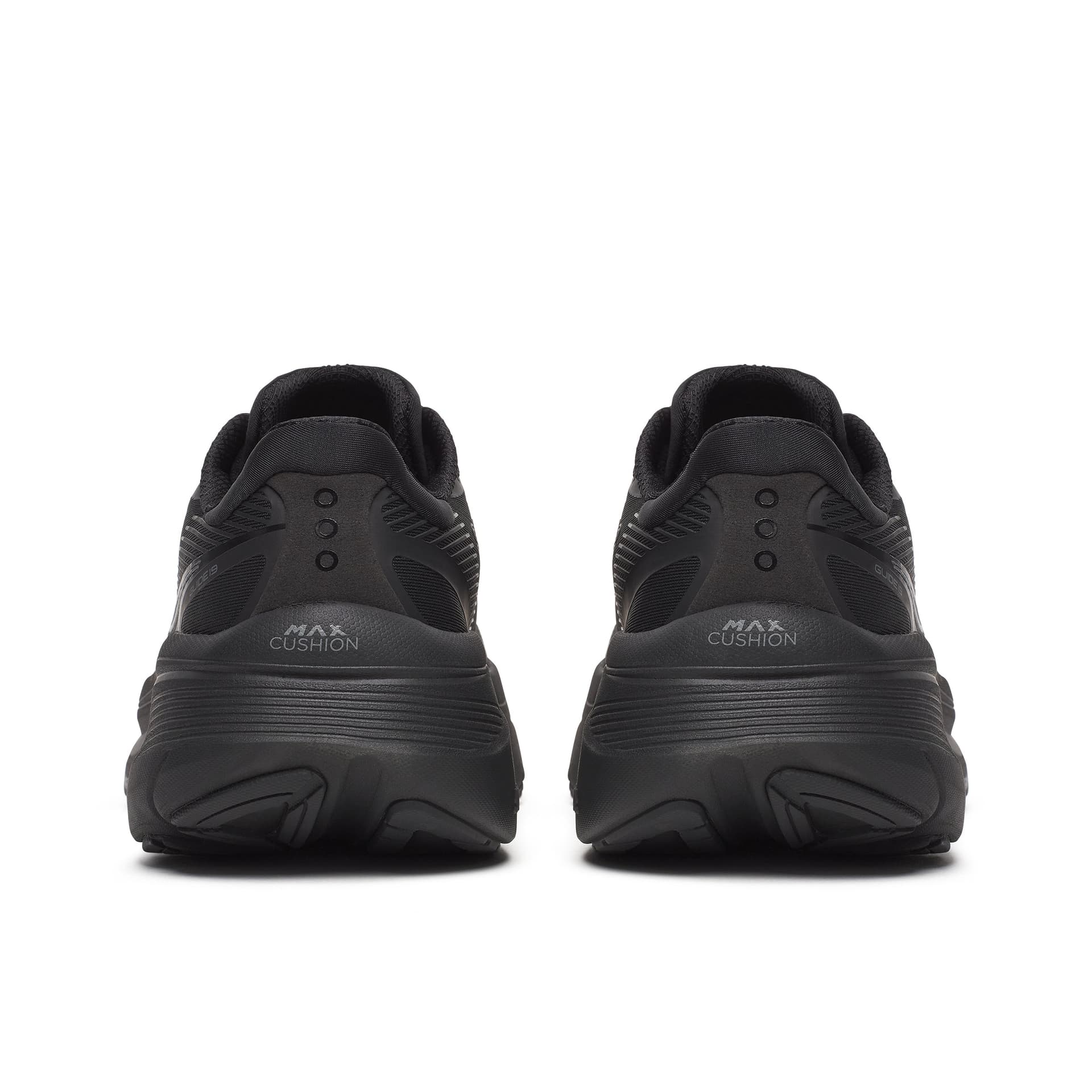 Saucony Guide 19 – Triple Black (2) — 5