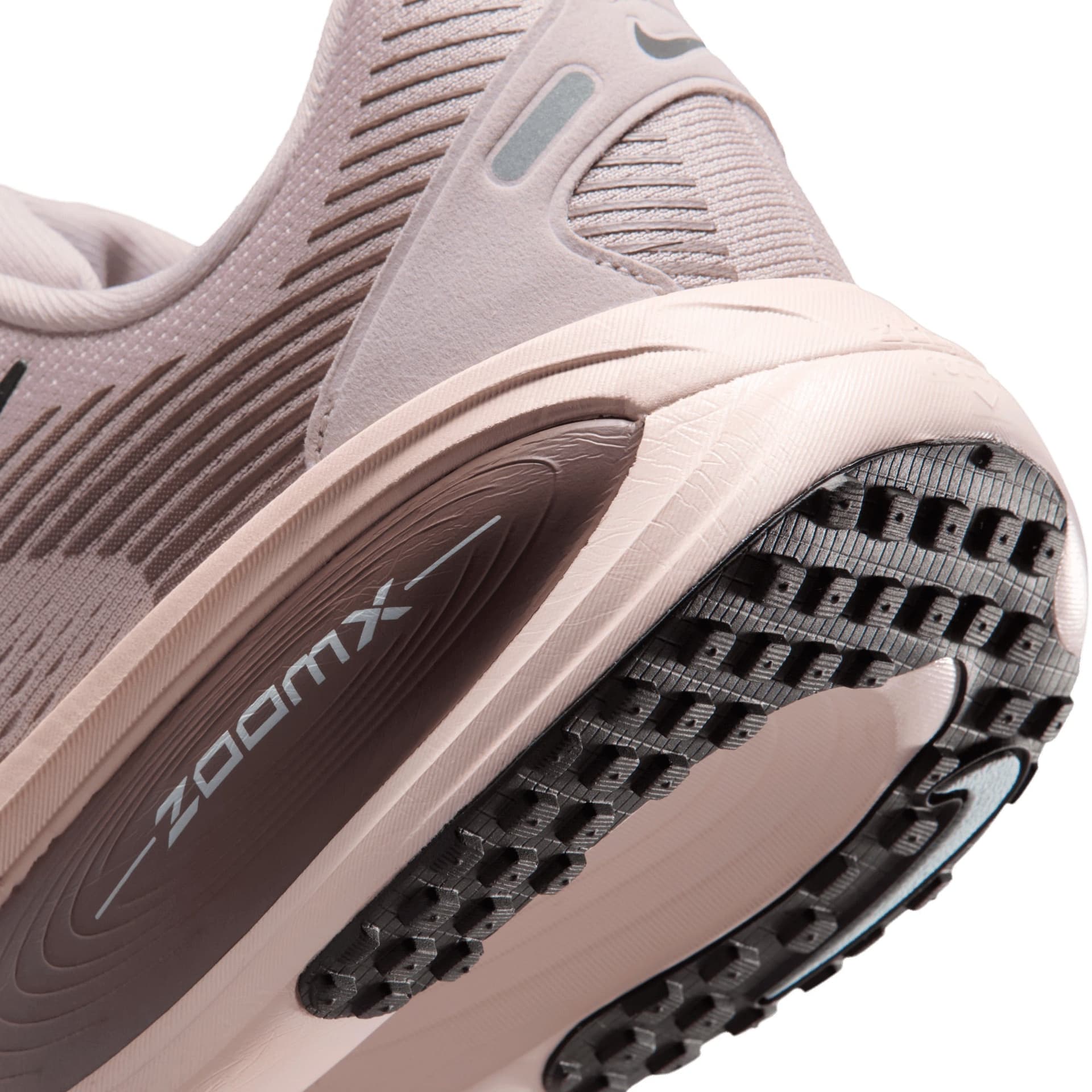 Nike Vomero 18 – Particle Rose Off Noir Silt Red Tattoo — 7